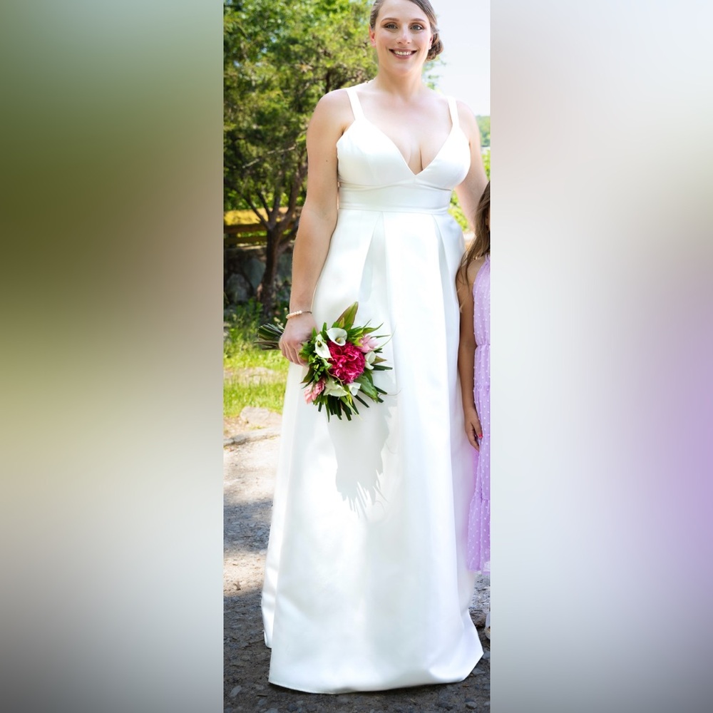“Ready For Romance” Wedding Dress With Pockets
